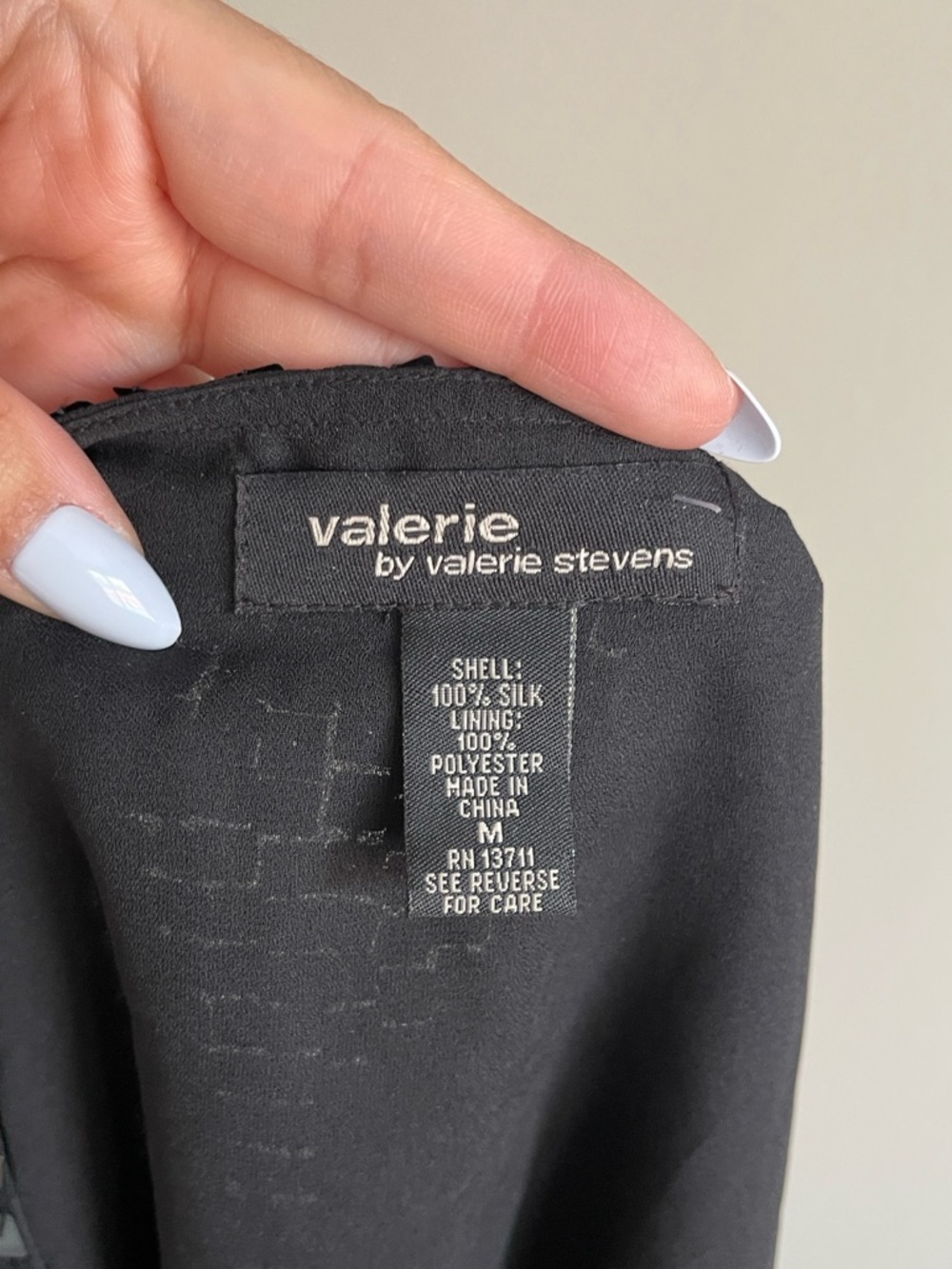 Valerie Stevens Black Sequin Sleeveless Top Size M - Picture 5 of 5